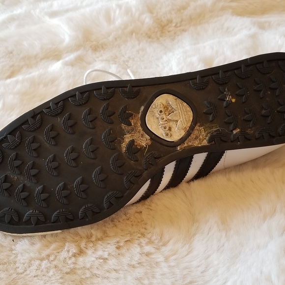 Adidas shoes - Picture 10 of 11